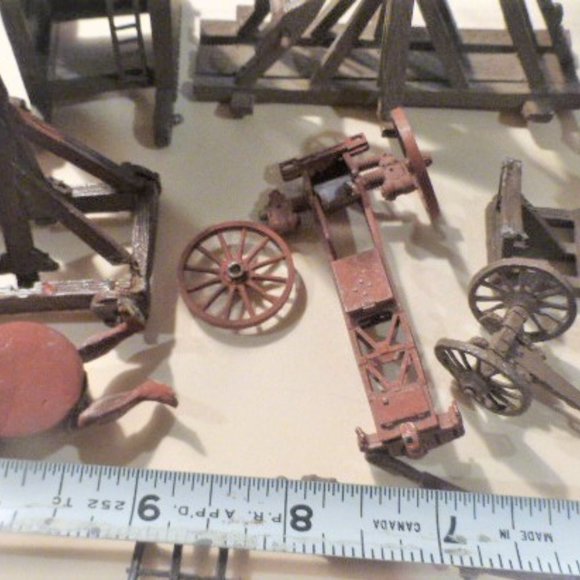 Huge Lot of LEAD Figures Lead WARRIORS Lead Men Unpainted Lead Figurines Dungeon - Picture 15 of 15